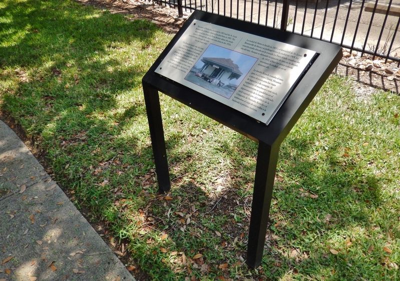 The Town of Sarita Marker (<i>wide view</i>) image. Click for full size.