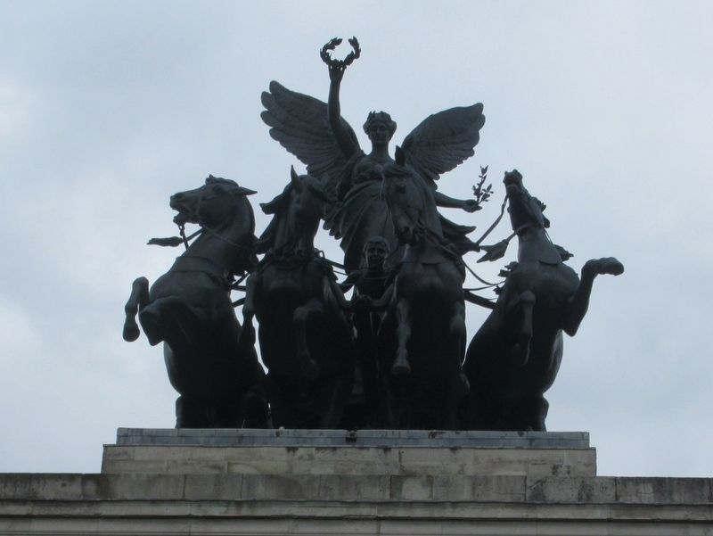 Wellington Arch Marker image. Click for full size.