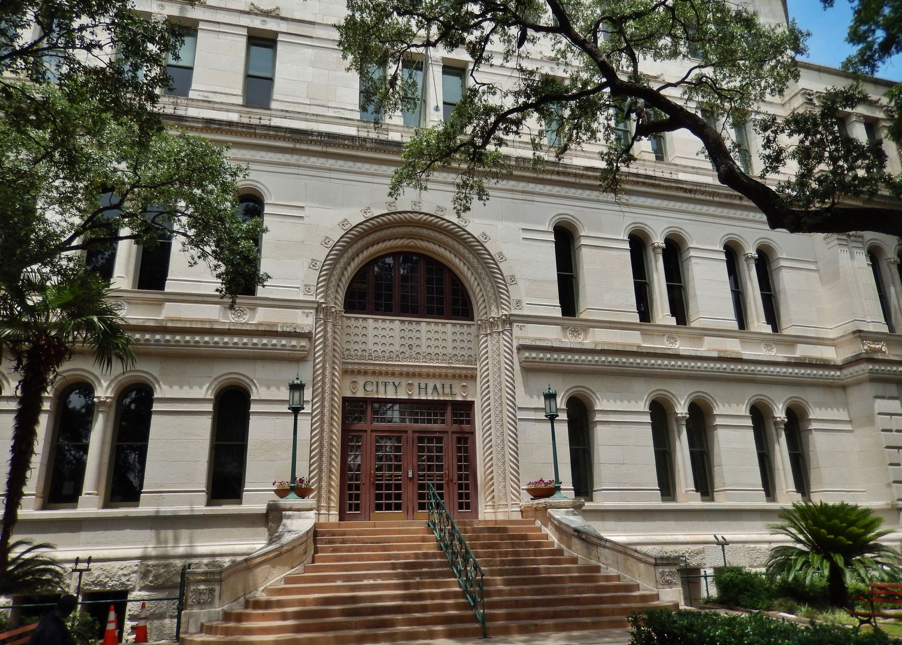 San Antonio City Hall (<i>view from near marker</i>). Click for full size. San Antonio City Hall (<i>view from near marker</i>) image. Click for full size.