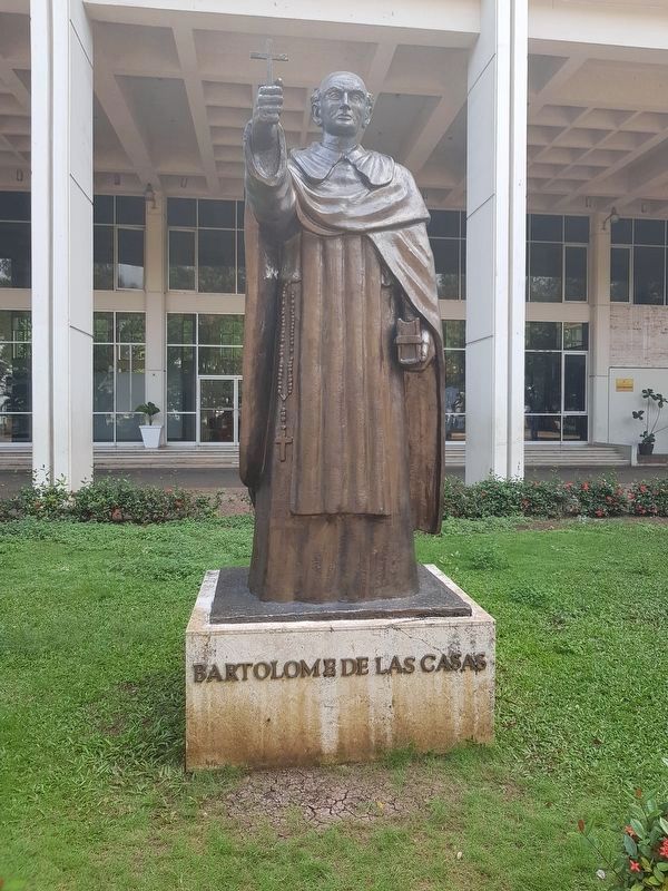 Friar Bartolom de las Casas statue and previous marker location image. Click for full size.