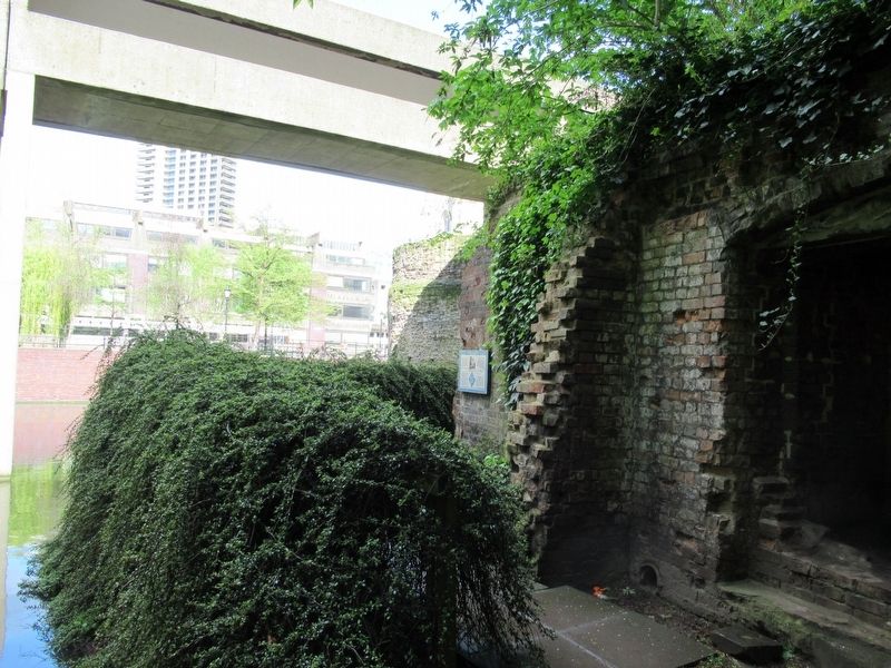 The London Wall Walk – 15 Marker image. Click for full size.