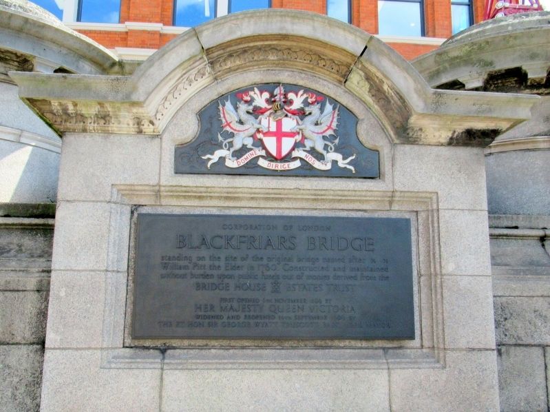 Blackfriars Bridge Marker image. Click for full size.