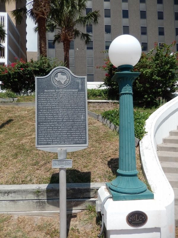 Broadway Bluff Improvement Marker (<i>tall view; w/National Register of Historic Places plaque</i>) image. Click for full size.