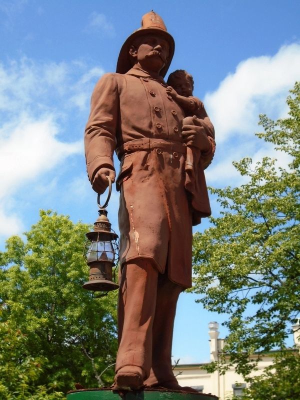 "Fireman Joe" Statue image. Click for full size.