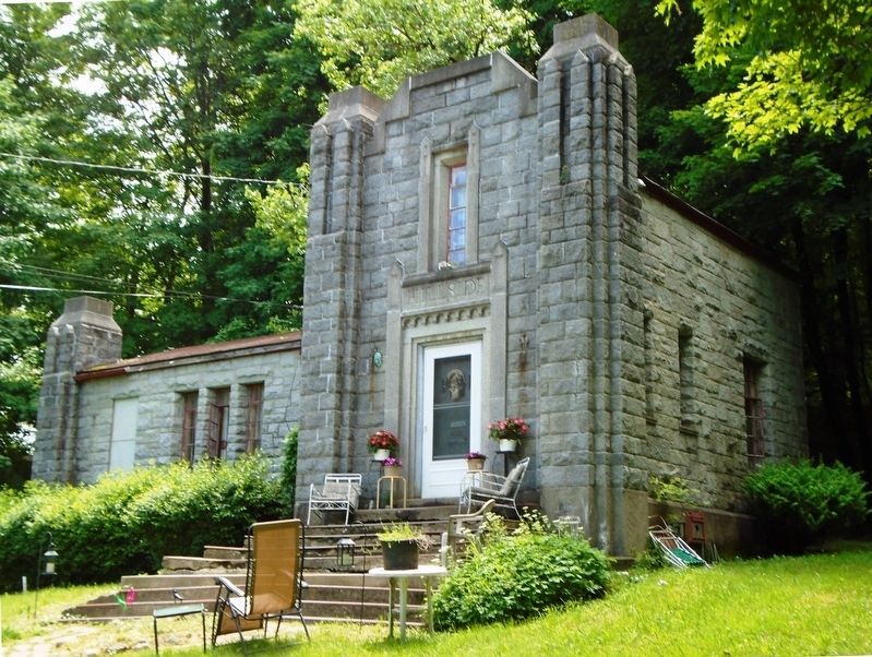 Hillside Cemetery Office-Caretaker's House. Click for full size. Hillside Cemetery Office-Caretaker's House image. Click for full size.