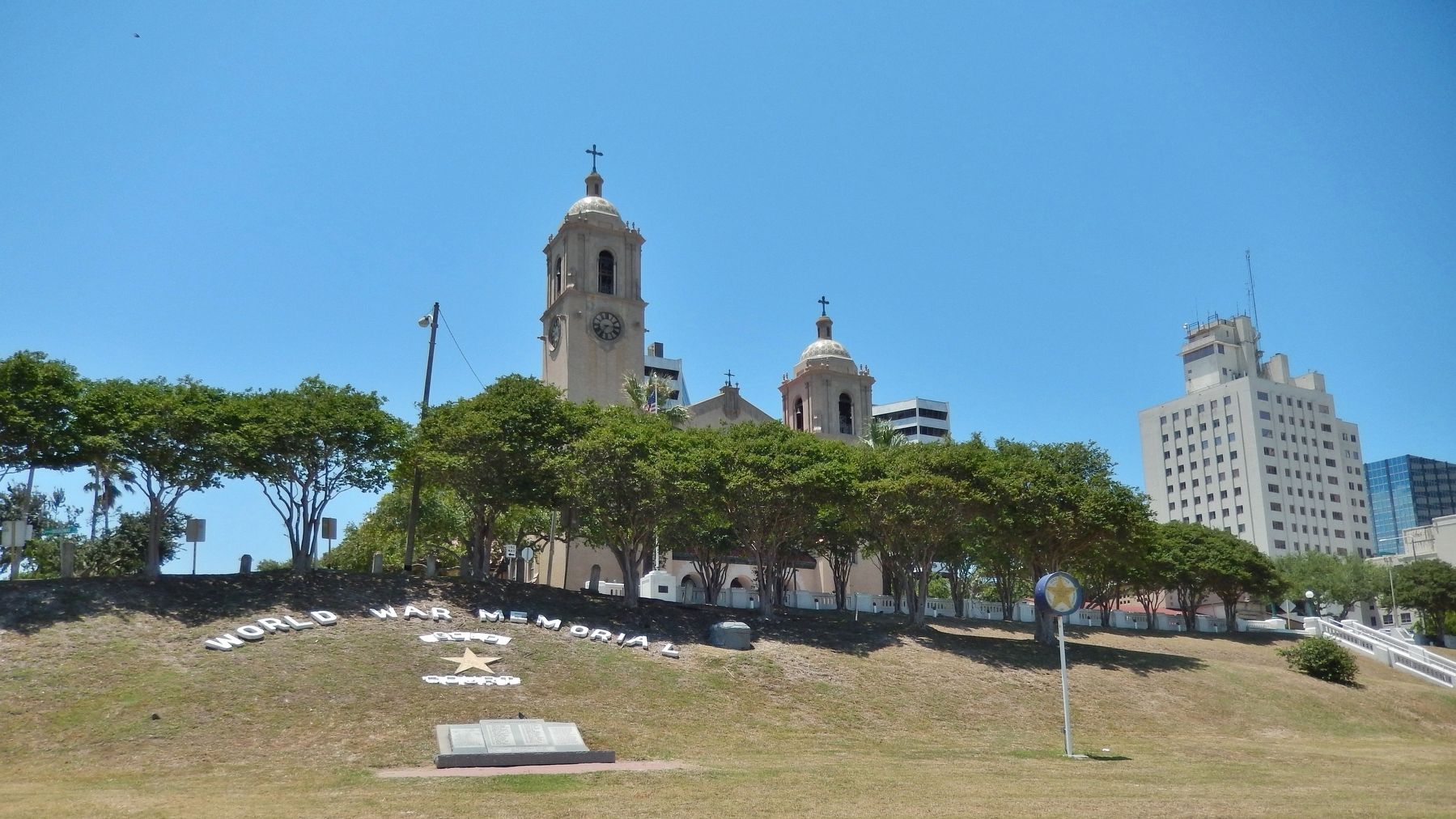Corpus Christi Gold Star Court of Honor (<i>view from marker</i>). Click for full size. Corpus Christi Gold Star Court of Honor (<i>view from marker</i>) image. Click for full size.