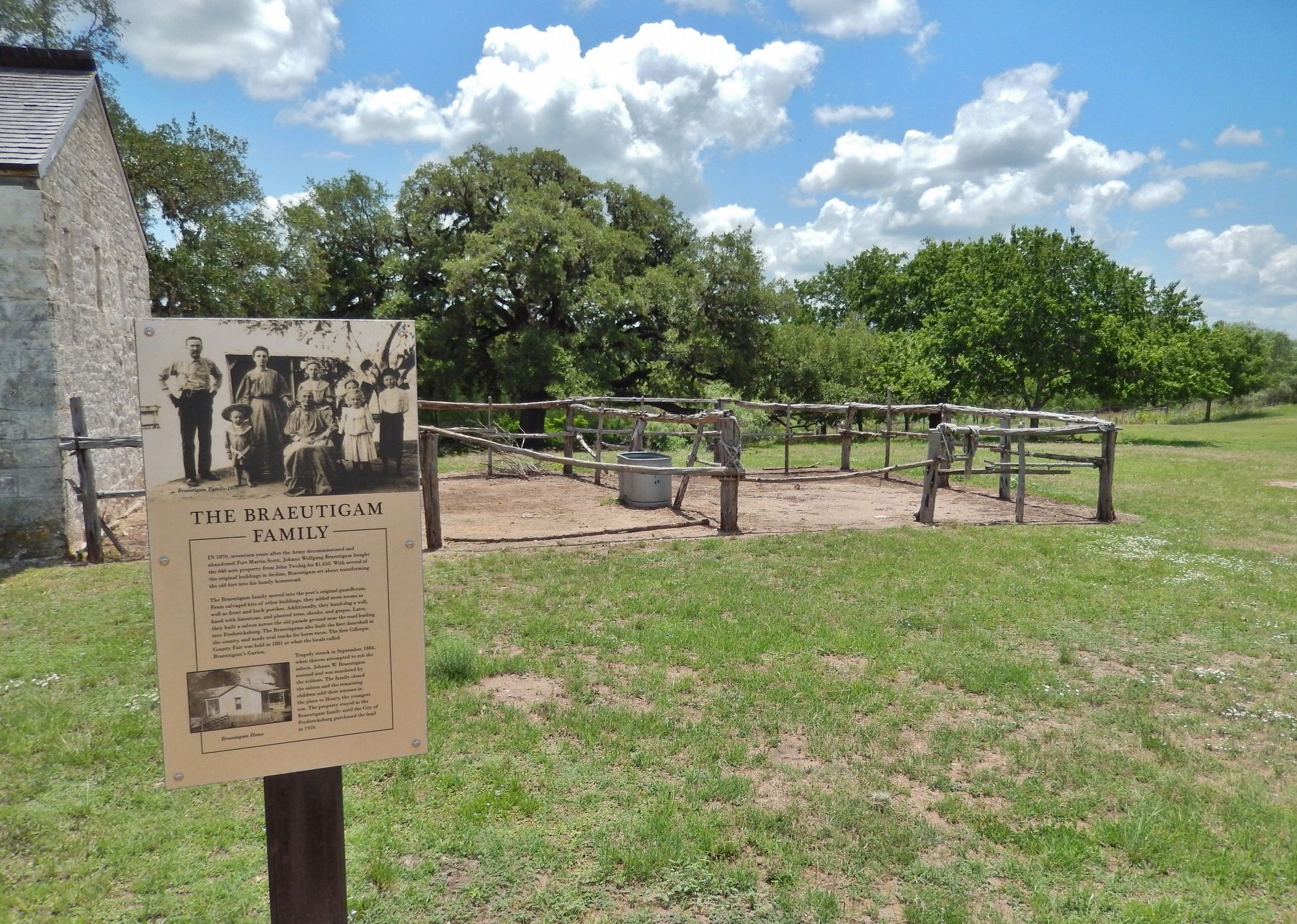 The Braeutigam Family Marker (<i>wide view; corral in background</i>). Click for full size. The Braeutigam Family Marker (<i>wide view; corral in background</i>) image. Click for full size.