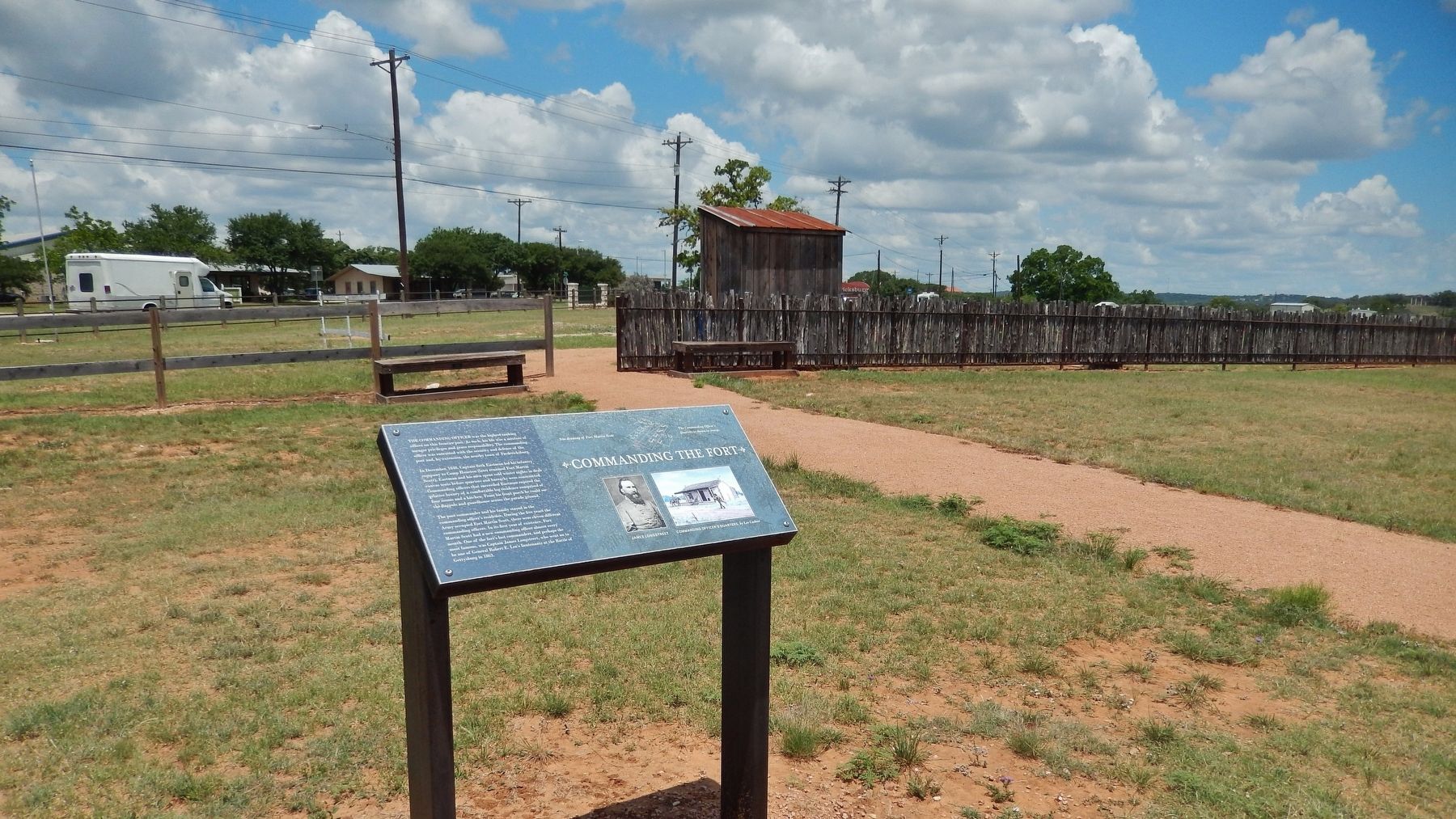 Commanding the Fort Marker (<i>wide view</i>). Click for full size. Commanding the Fort Marker (<i>wide view</i>) image. Click for full size.