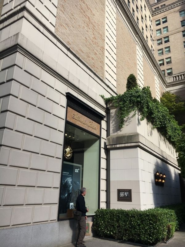 Victory Square Marker is mounted on the Fairmont Olympic Hotel building. image. Click for full size.