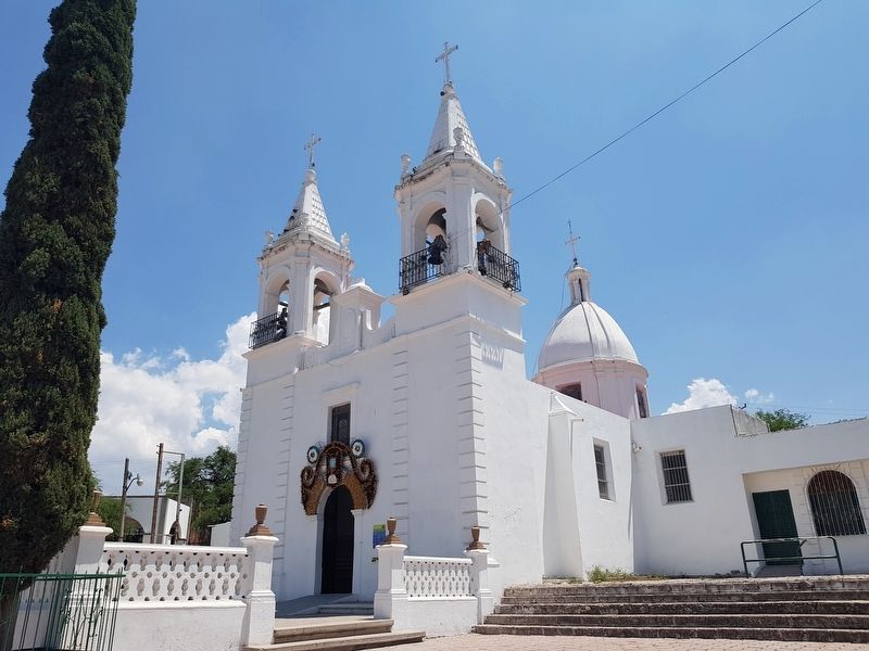 The Temple of La Villita, also built by Francisco Licea y Borja. Click for full size. The Temple of La Villita, also built by Francisco Licea y Borja image. Click for full size.