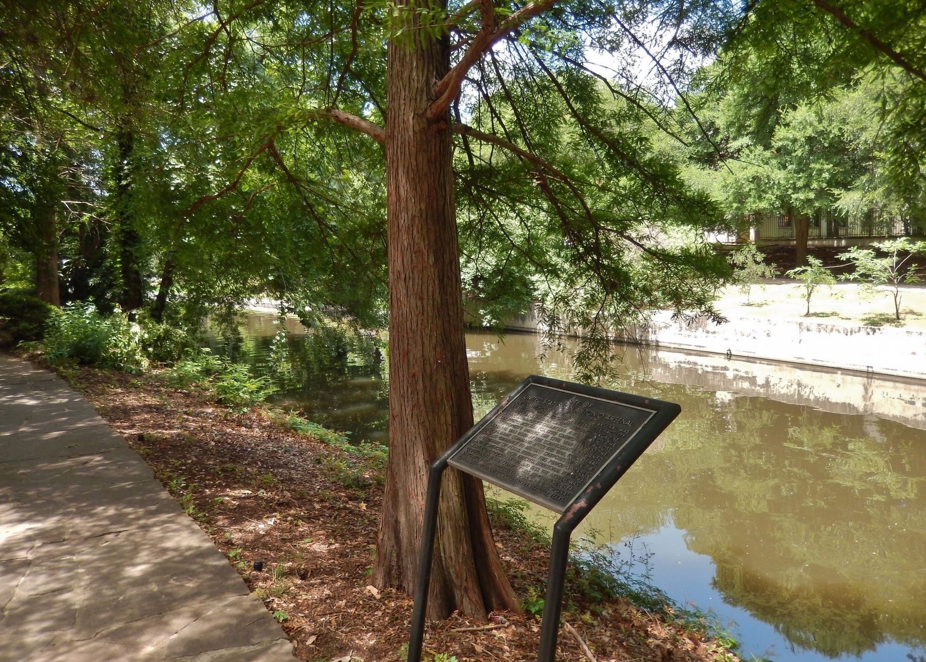 Site of United States San Antonio Arsenal Marker (<i>wide view south along San Antonio River </i>) image. Click for full size.