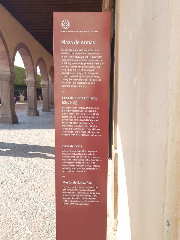 Plaza de Armas Marker English text image. Click for full size.