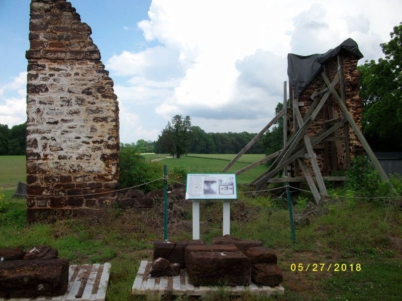 Outbuilding. Click for full size. Outbuilding image. Click for full size.