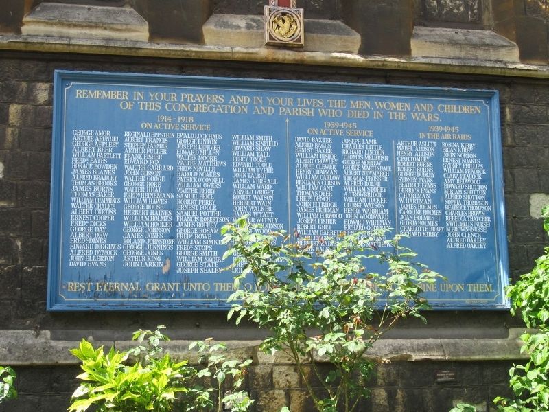 Holy Trinity Hoxton War Memorial image. Click for full size.
