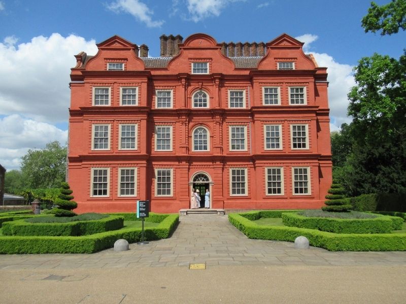 Kew Palace image. Click for full size.