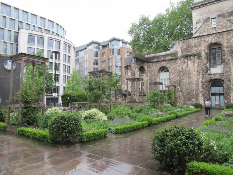 Christchurch Greyfriars Garden image. Click for full size.