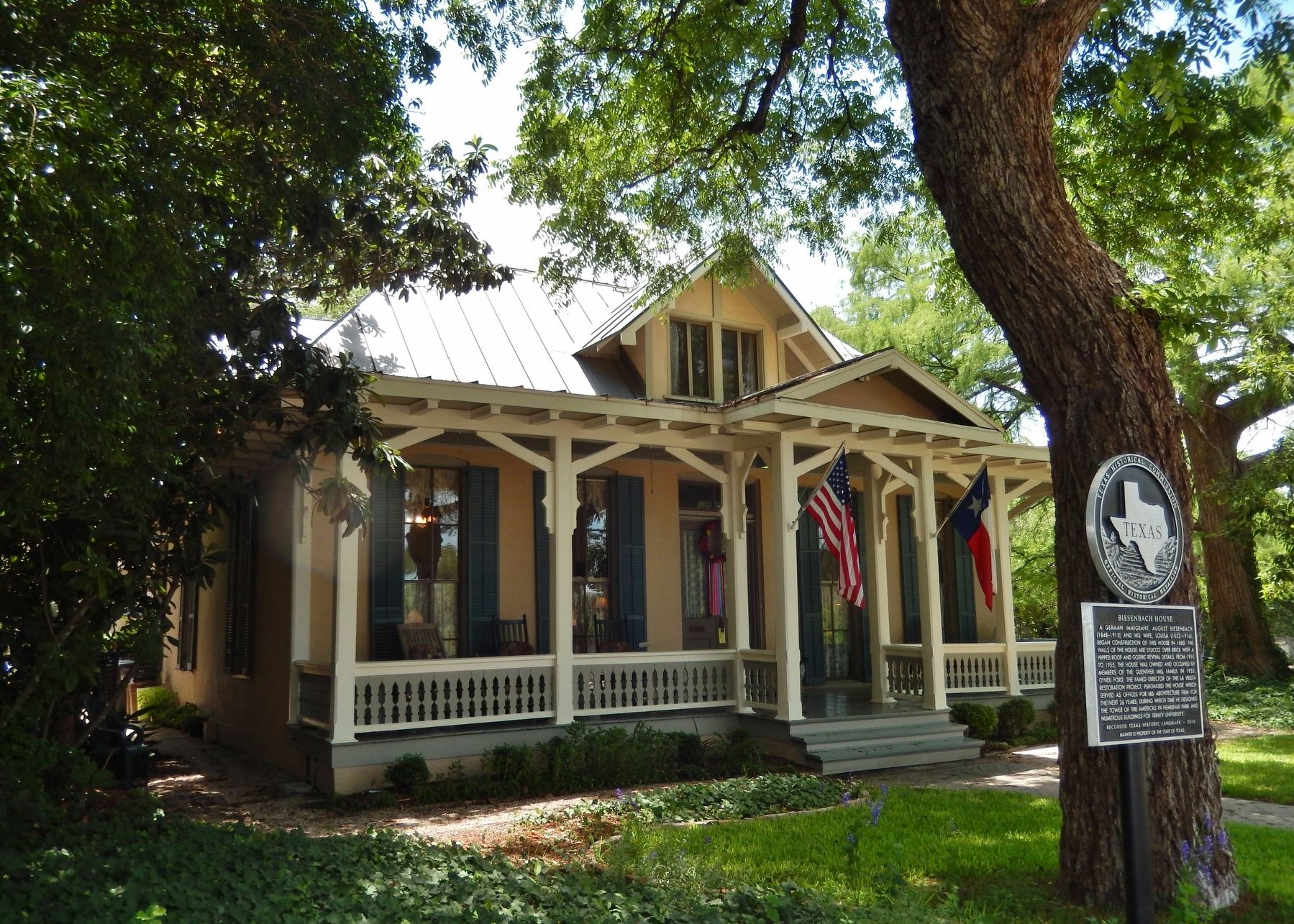 Biesenbach House Marker (<i>wide view; Biesenbach House in background</i>). Click for full size. Biesenbach House Marker (<i>wide view; Biesenbach House in background</i>) image. Click for full size.