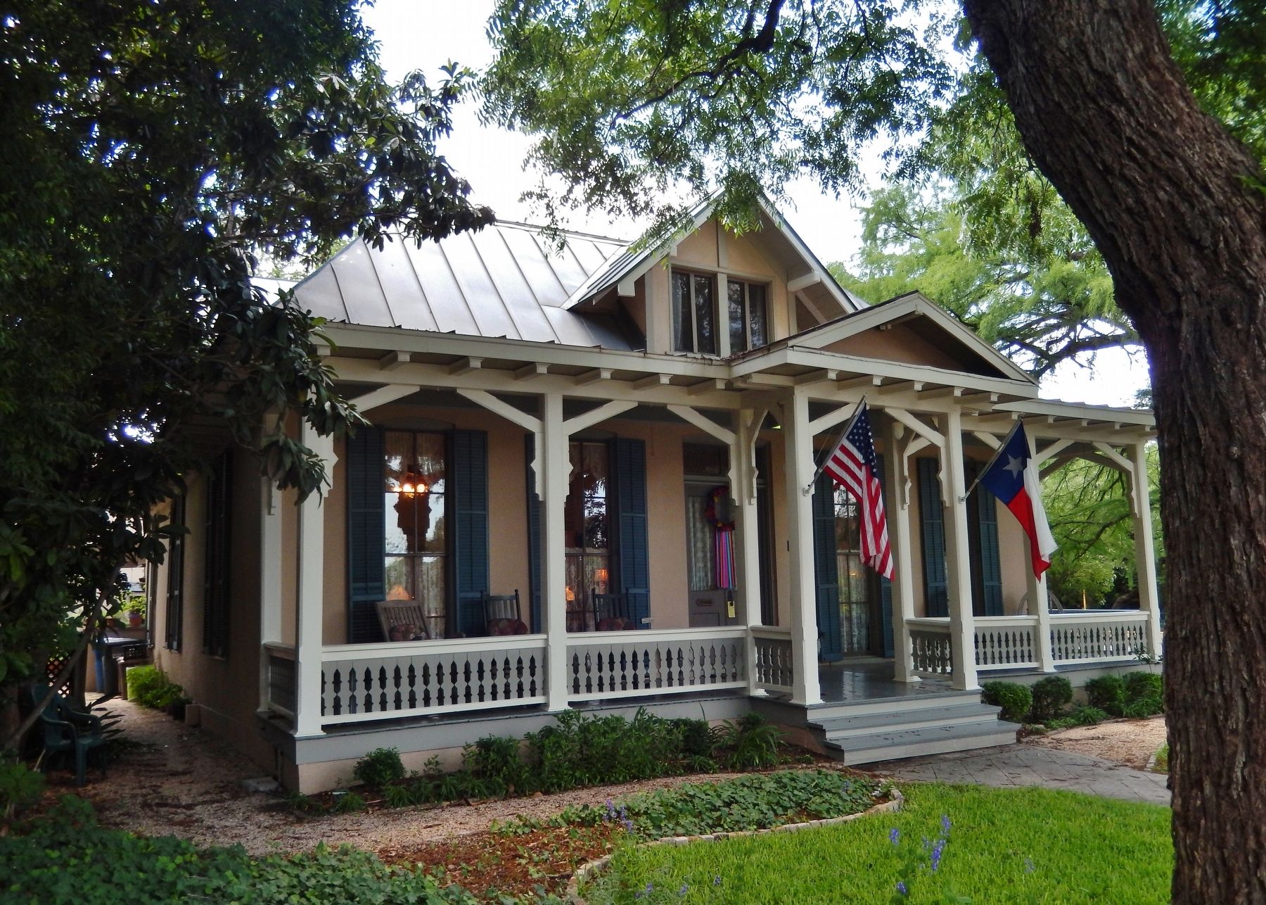 Biesenbach House. Click for full size. Biesenbach House image. Click for full size.