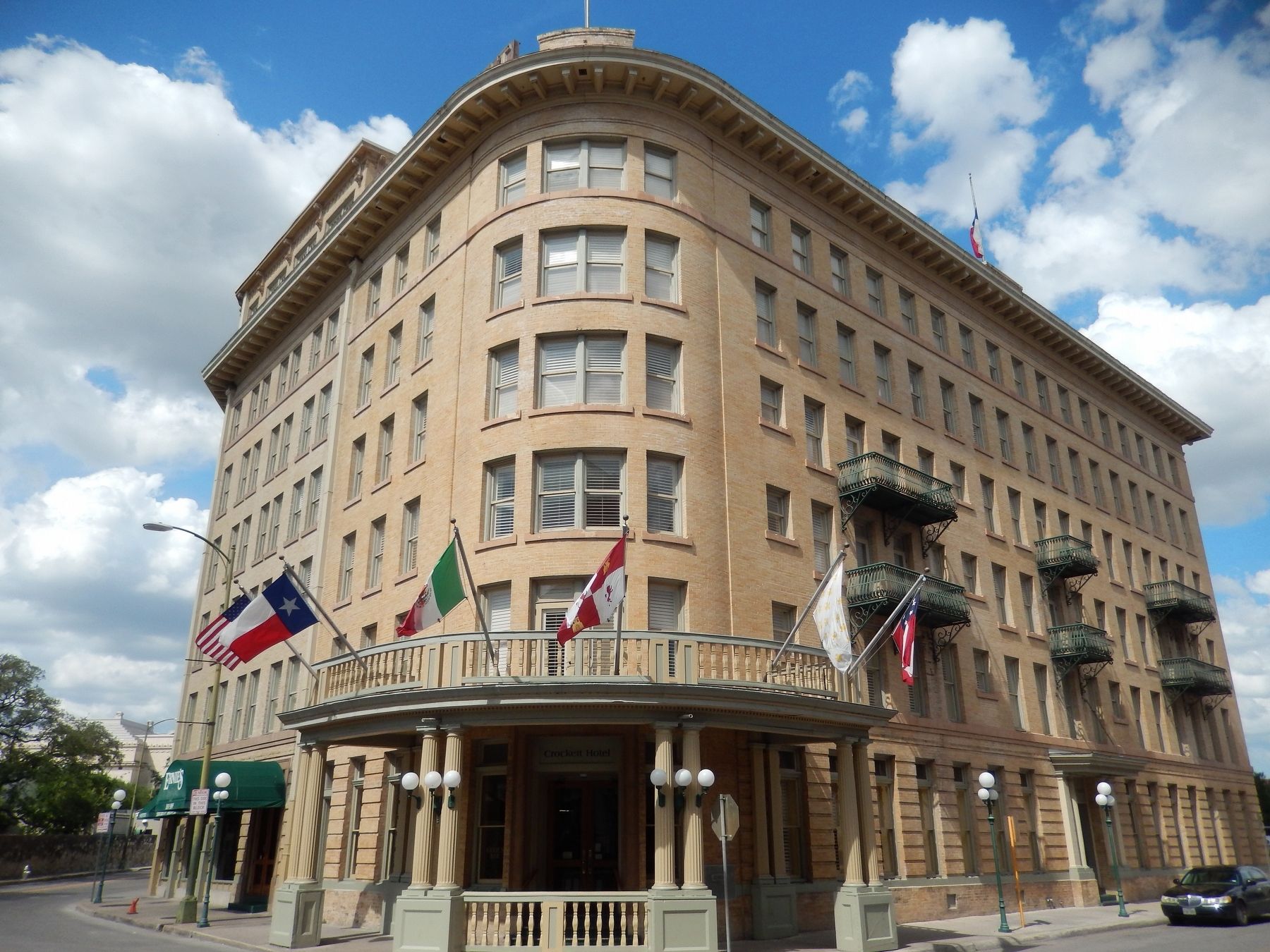 Crockett Hotel. Click for full size. Crockett Hotel image. Click for full size.