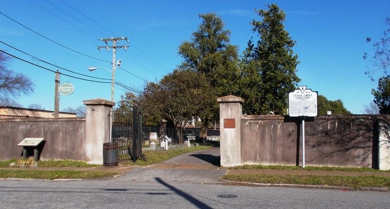 Cedar Grove Cemetery entrance. image. Click for full size.