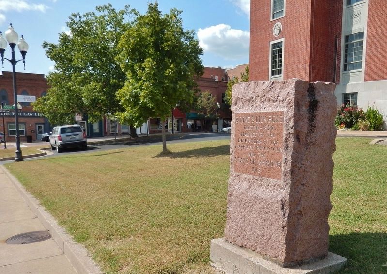 Fulton - 1824 Marker (<i>side view; looking west toward Court Street</i>). Click for full size. Fulton - 1824 Marker (<i>side view; looking west toward Court Street</i>) image. Click for full size.