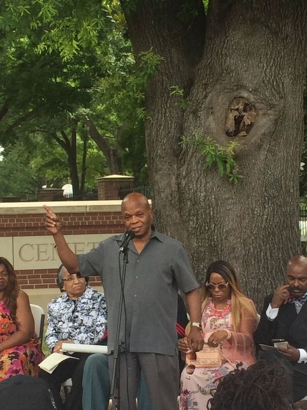Dr. Bobby Lovett Remarks at Unveiling image. Click for full size.