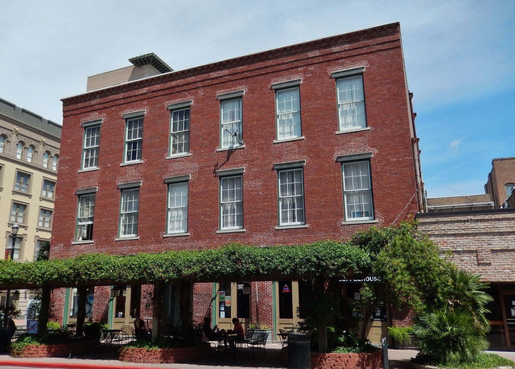 Pix Building (<i>south side view; showing twelve 6' windows</i>). Click for full size. Pix Building (<i>south side view; showing twelve 6' windows</i>) image. Click for full size.