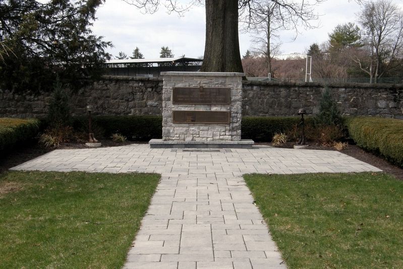 U S Army War College Alumni Memorial. Click for full size. U S Army War College Alumni Memorial image. Click for full size.