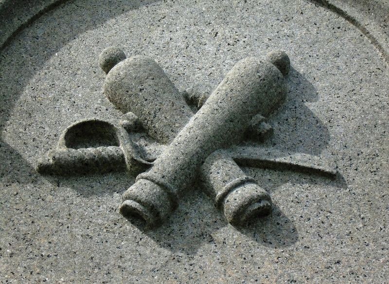 Civil War Memorial Cannon image. Click for full size.