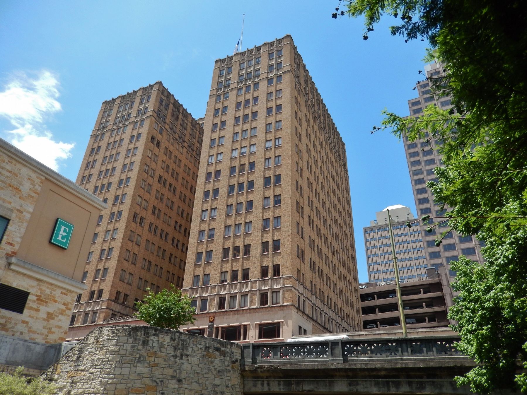 Milam Building and Travis Street Bridge (<i>view from marker</i>) image. Click for full size.
