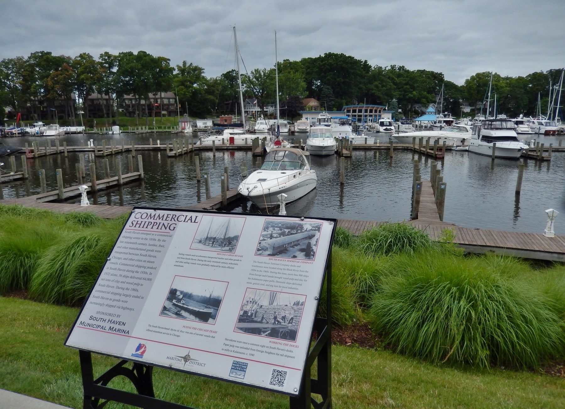 Commercial Shipping Marker (<i>wide view; overlooking South Haven Municipal Marina</i>) image. Click for full size.