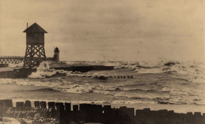 Marker detail: Channel Piers from North Beach, 1905 image. Click for full size.