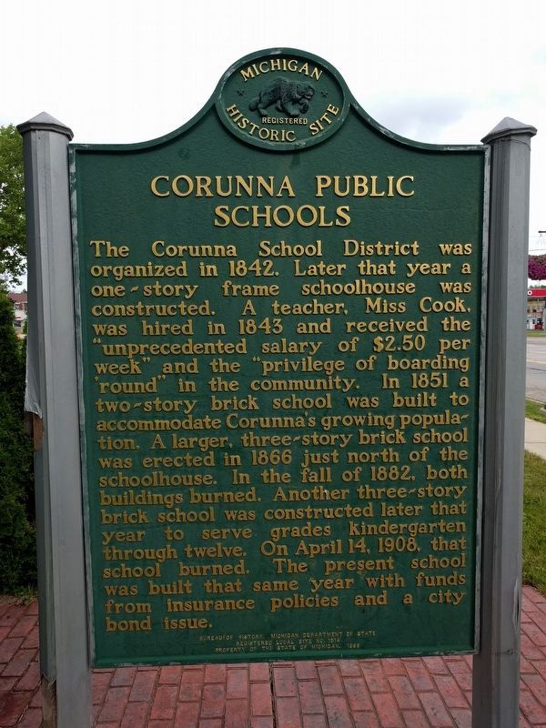 Corunna Public Schools / Shiawassee Street School Marker image. Click for full size.