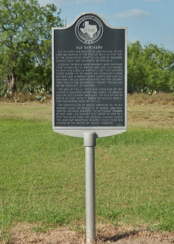 Old Ramire�o Marker (<i>tall view</i>) image. Click for full size.