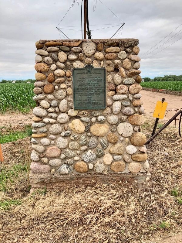 Fort Lupton Marker looking west. image. Click for full size.