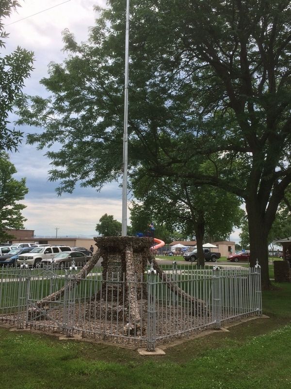 Soldiers Memorial. Click for full size. Soldiers Memorial image. Click for full size.