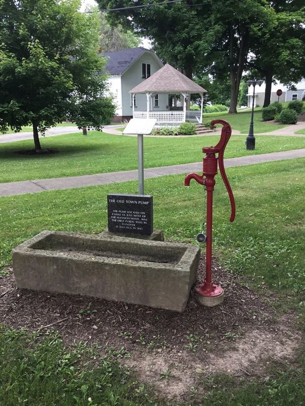 The Old Town Pump Marker image. Click for full size.