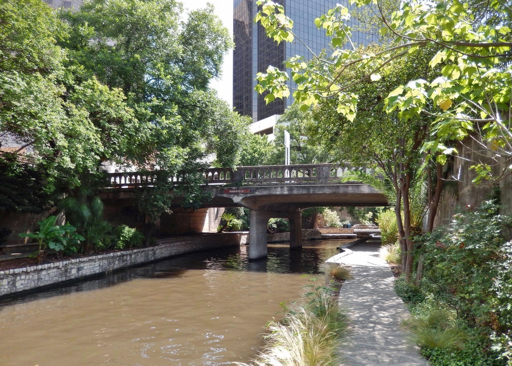 Navarro Street Bridge (<i>view looking south from marker</i>) image. Click for full size.
