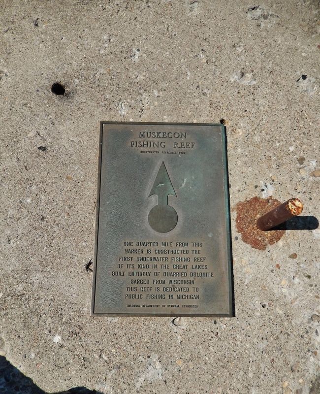 Muskegon Fishing Reef Marker (<i>wide view</i>). Click for full size. Muskegon Fishing Reef Marker (<i>wide view</i>) image. Click for full size.