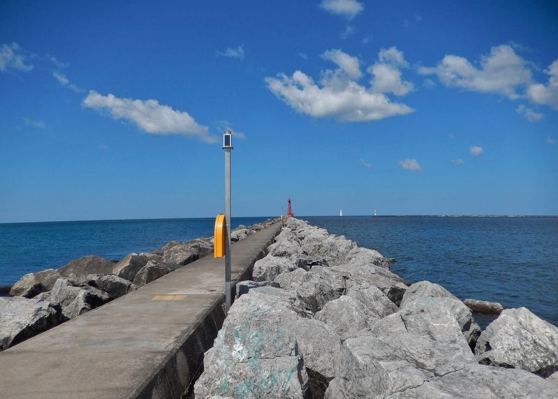 Muskegon South Breakwater Lighthouse (<i>view from marker</i>). Click for full size. Muskegon South Breakwater Lighthouse (<i>view from marker</i>) image. Click for full size.