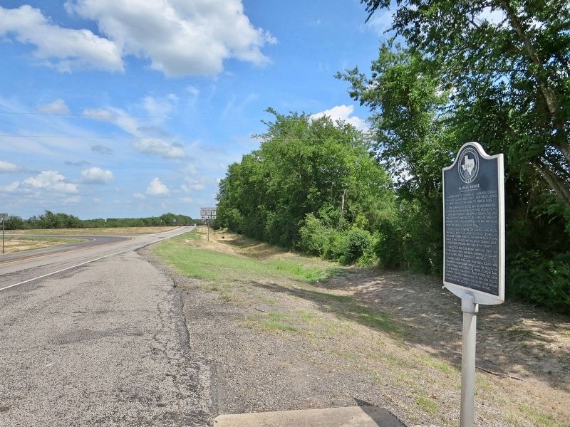 Looking east on TX-154 towards TX-19. image. Click for full size.