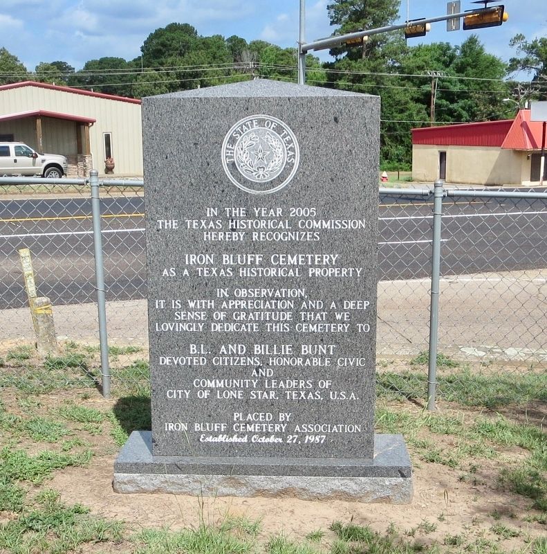 Another nearby marker noting historic significance of cemetery. image. Click for full size.