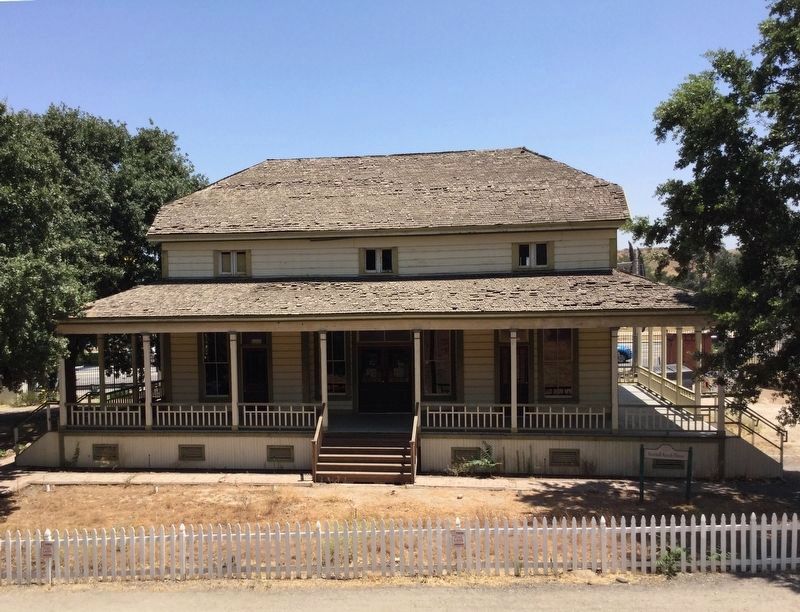 Newhall Ranch House image. Click for full size.