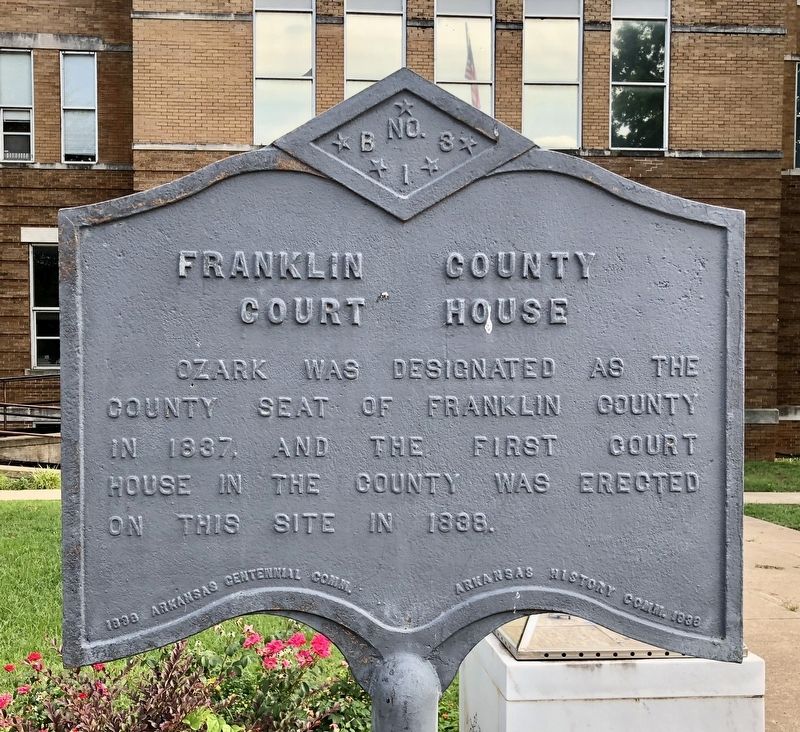Franklin County Court House Marker. Click for full size. Franklin County Court House Marker image. Click for full size.