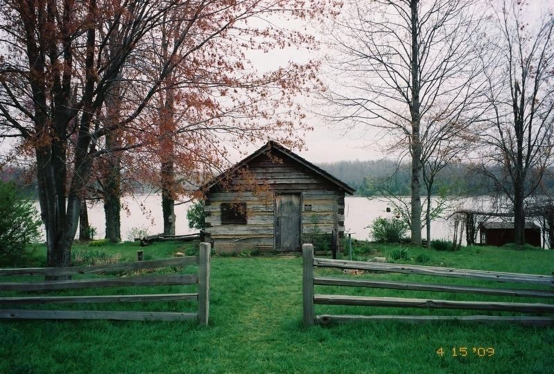 Sarah Bush Johnston Lincoln replica cabin. Click for full size. Sarah Bush Johnston Lincoln replica cabin image. Click for full size.