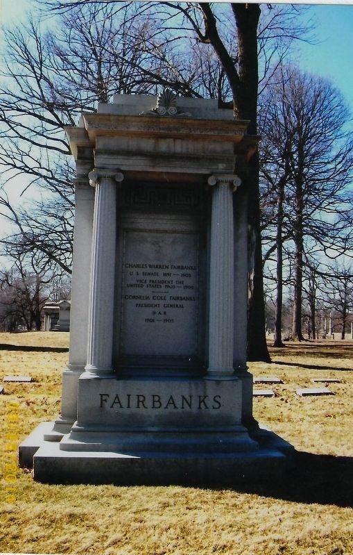 Charles Fairbanks Memorial image. Click for full size.