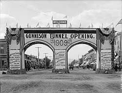 The Gunnison Tunnel Welcome Arch image. Click for full size.