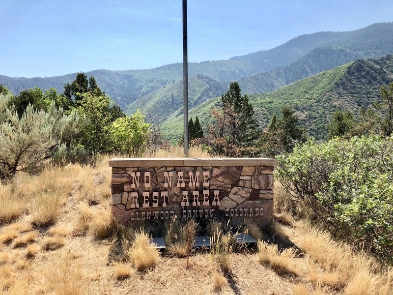 Rest area entrance sign. image. Click for full size.