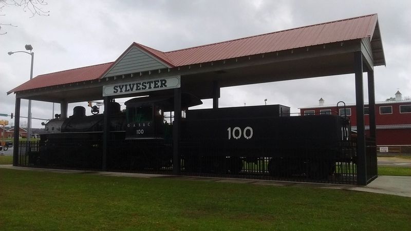 Old Engine 100 image. Click for full size.