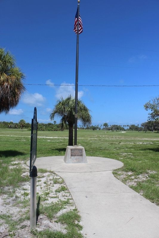 Fort De Soto Batteries and Military Post Marker with flagpole image. Click for full size.
